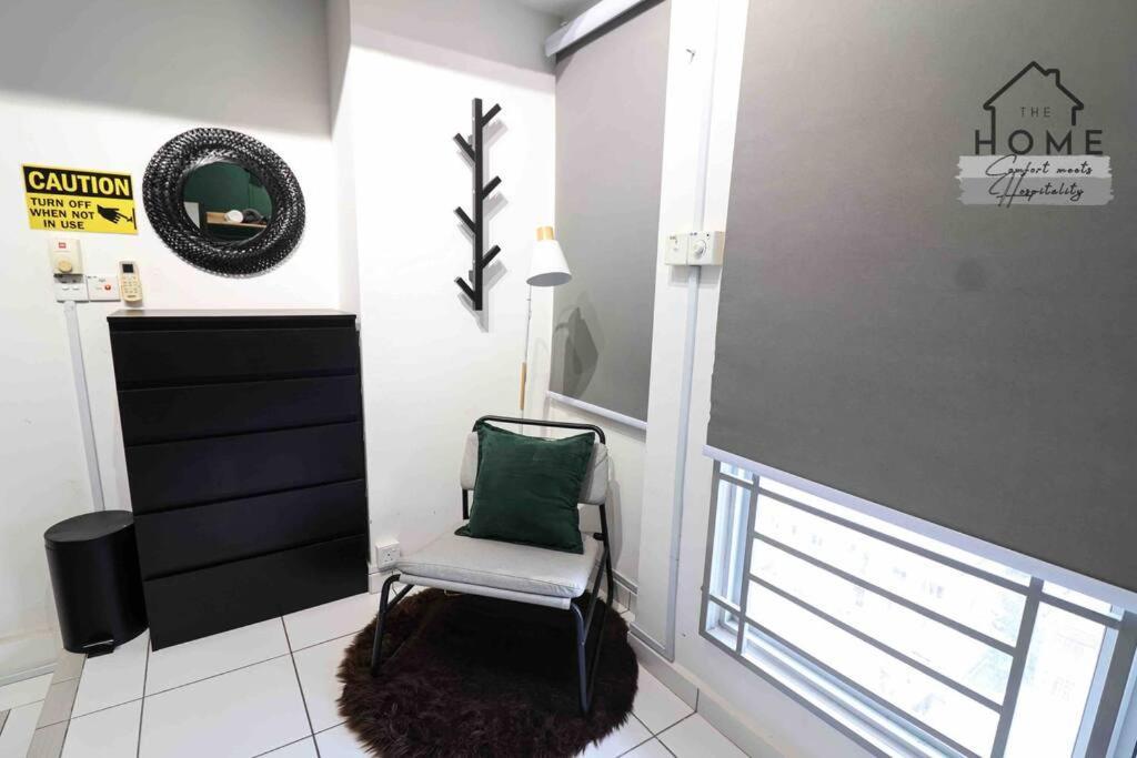 Apartment Cozy Duplex Near Kuala Lumpur Next To Lrt Train Station